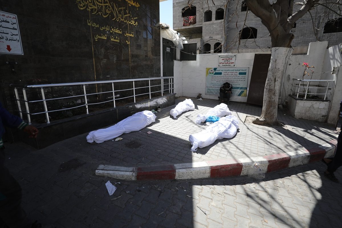 الاحتلال يحاول التملص من مسؤوليته بـ”مجزرة الجوعى”.. مسؤولوه قدموا روايات متضاربة، وحصيلة الضحايا ترتفع