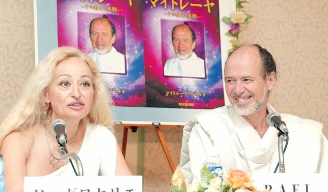 يعبدون الفضائيين وأجساد نسائهم ملك للجميع.. ماذا تعرف عن أخطر الجماعات الدينية التي تعيش في أوروبا؟