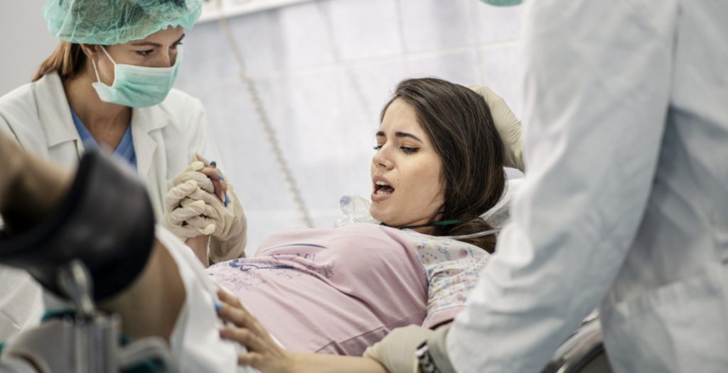 اسم يتسبب بأزمة بين امرأة وحماتها