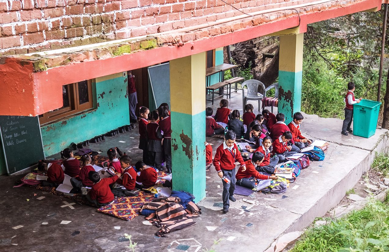 المعلمة الأكثر صبراً في الهند