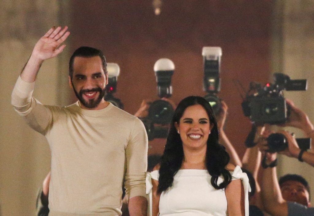 رئيس السلفادور فلسطيني الأصل نجيب بوكيلة