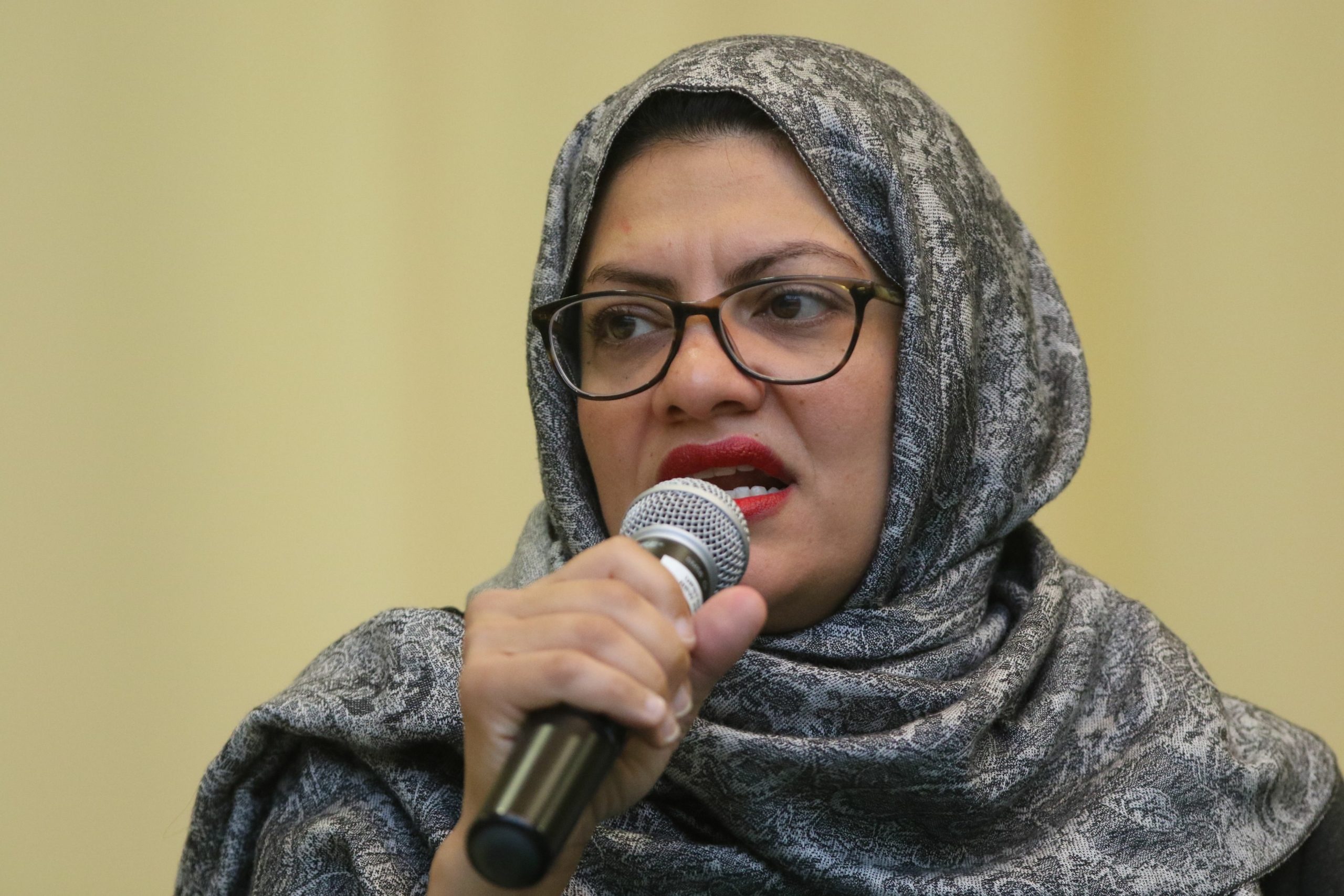 رشيدة طليب تدعو للتصويت ضد بايدن في الانتخابات! النائبة الديمقراطية: نريد أن ندافع عن كل روح تُقتل بغزة