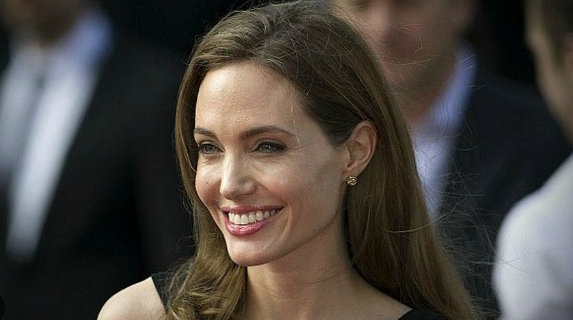 ممثلين امتهنوا وظائف غريبة