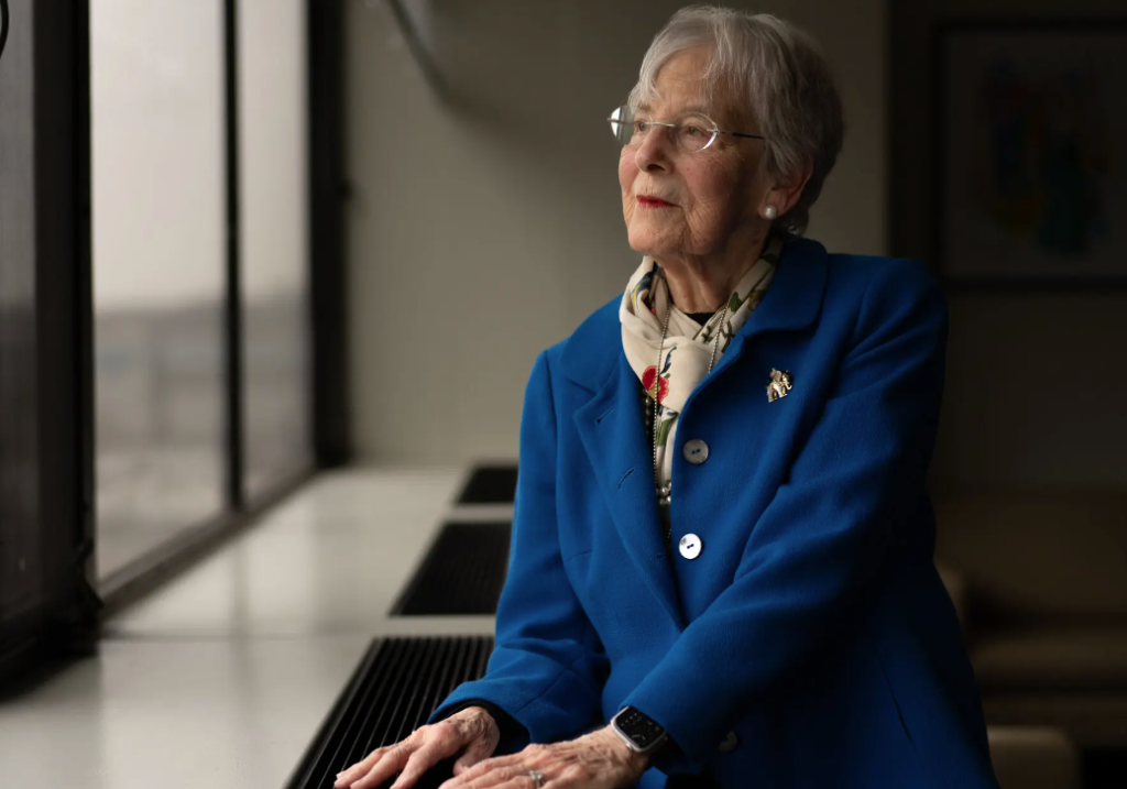 التبرع بمبلغ مليار دولار لكلية ألبرت أينشتاين للطب