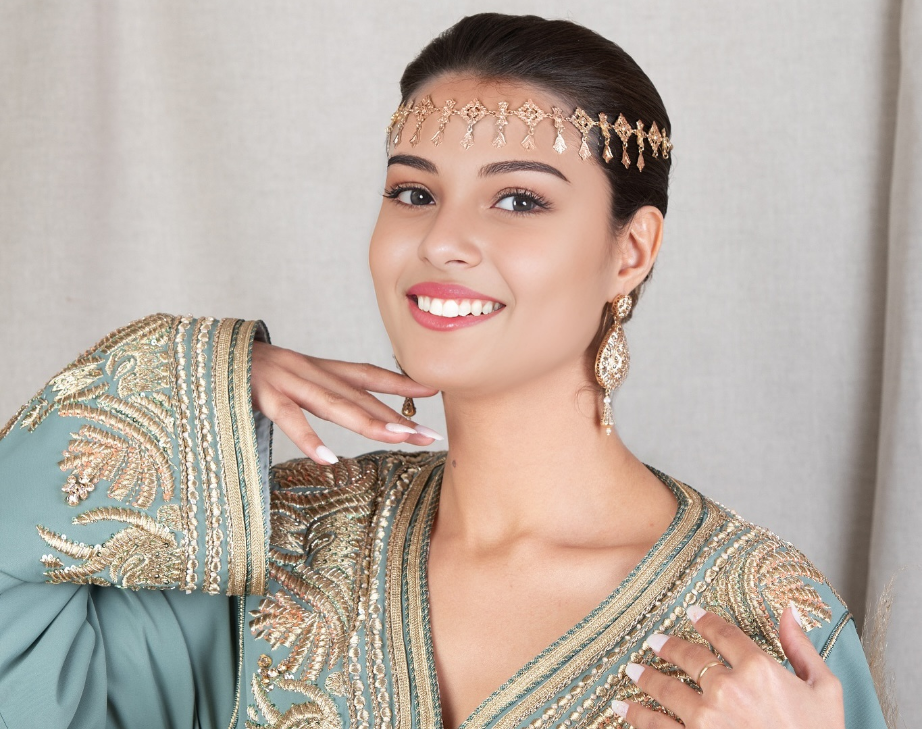 فكرة تصميم أشهر مؤثر بالذكاء الاصطناعي / التواصل الاجتماعي 