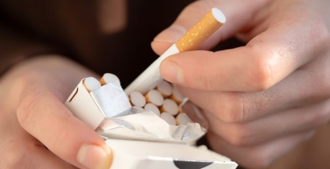 نيوزيلندا تتراجع عن أول قانون في العالم يحظر التدخين.. لهذا السبب ألغته السلطات