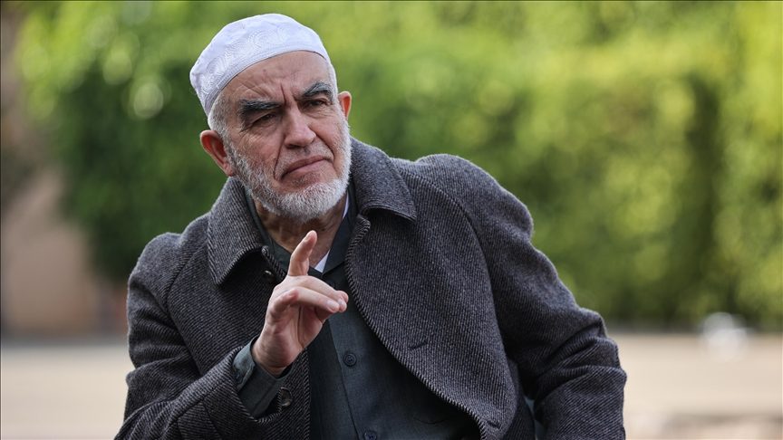 الصلاة بالمسجد الأقصى رائد صلاح