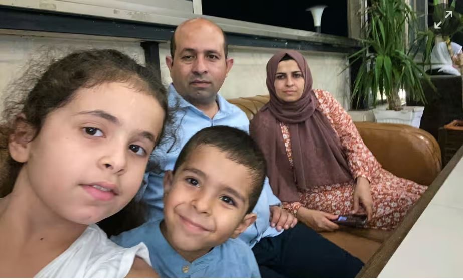 أكاديمي فلسطيني في بريطانيا