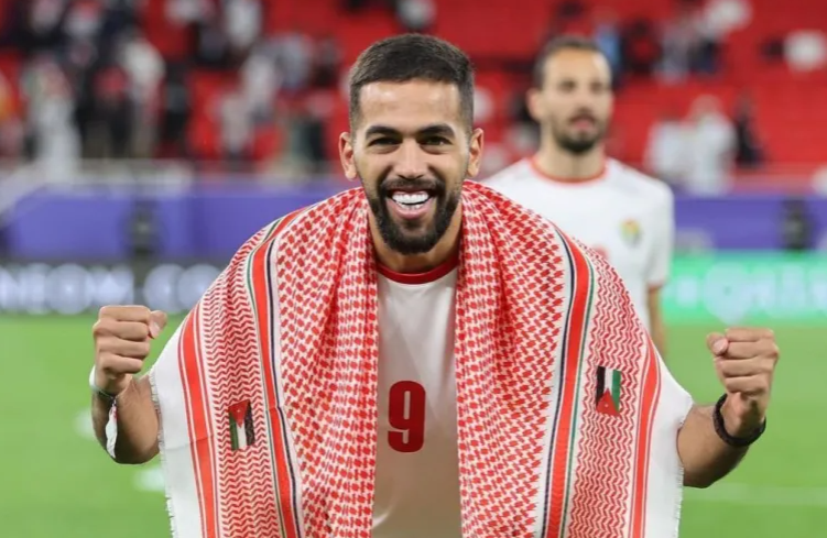 تضامن لاعبون أردنيون مع غزة خلال كأس آسيا 2023 - حساب اللاعب علي علوان على فيسبوك