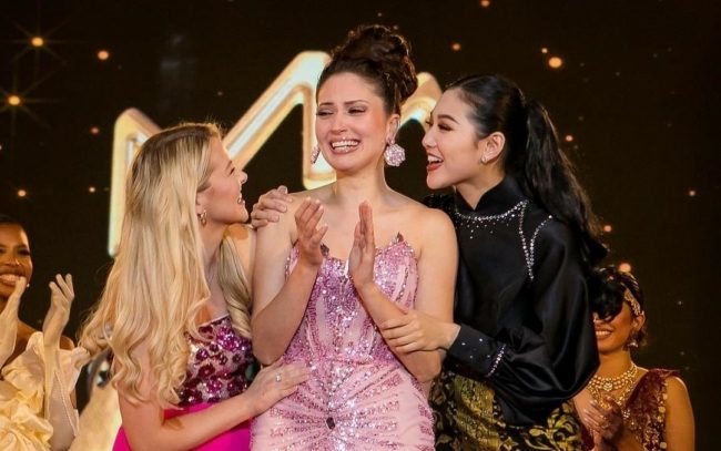 شابة عربية تفوز بمسابقة المواهب ضمن تصفيات ملكة جمال العالم 2024