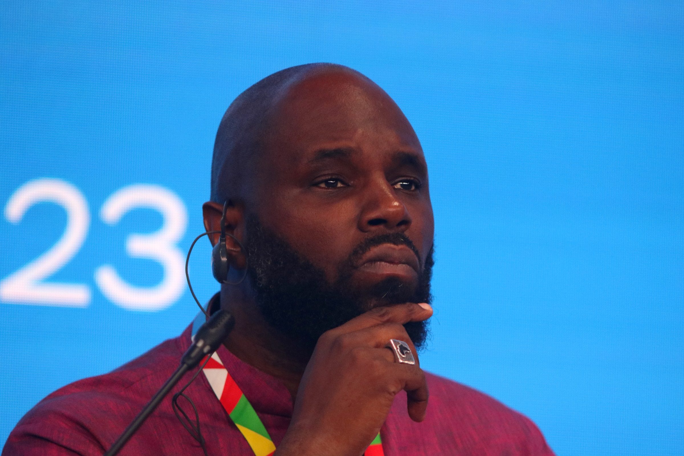 الناشط الأفريقي كيمي سيبا