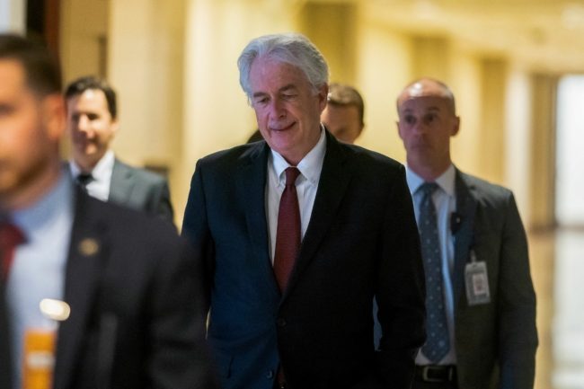 محاولة أخيرة لإنقاذ المفاوضات بشأن غزة.. مدير “CIA” يجري لقاءات سرية بالقاهرة والدوحة ويتوجه إلى تل أبيب