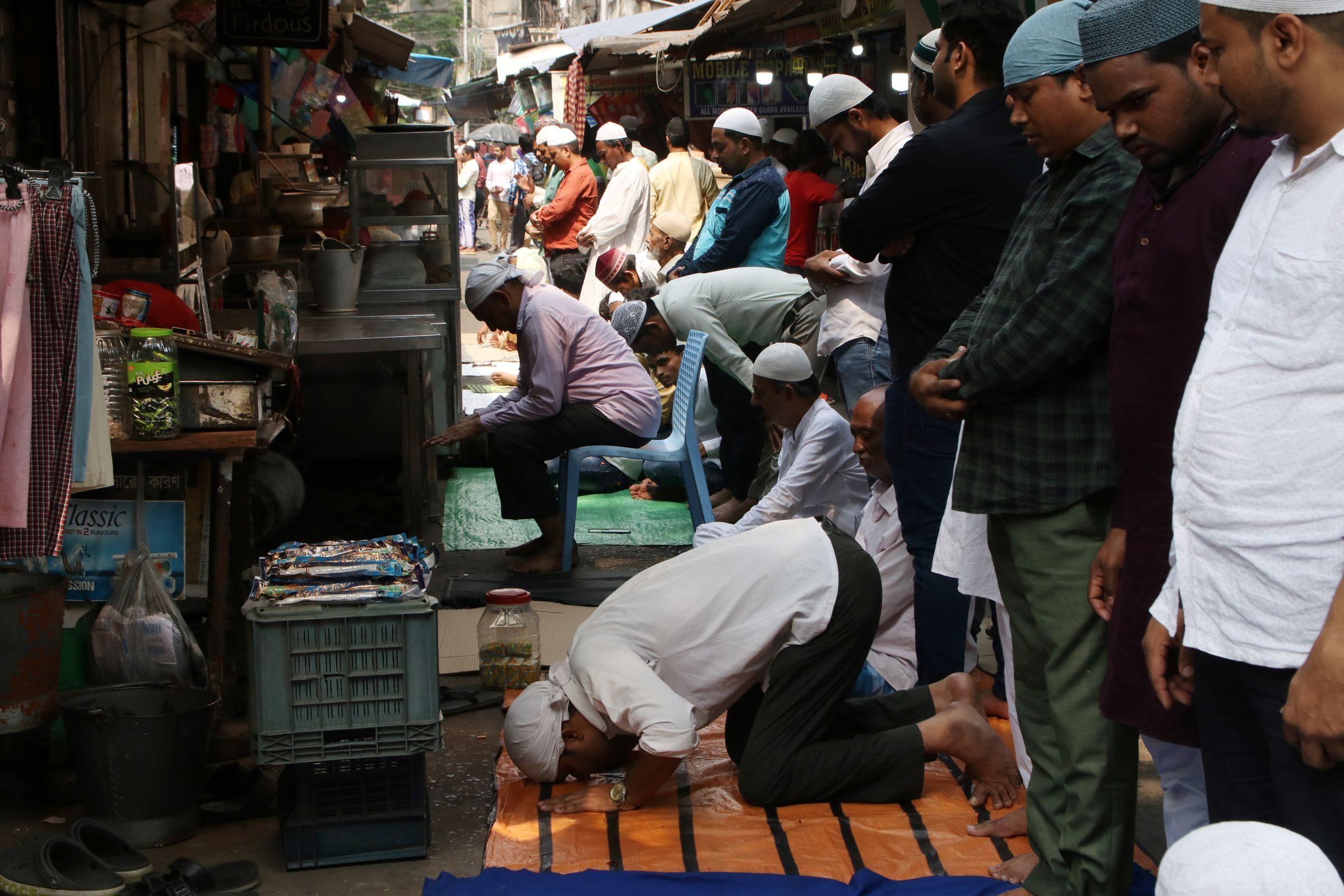 المتطرفين الهندوس مهرجان الألوان الهندوسي