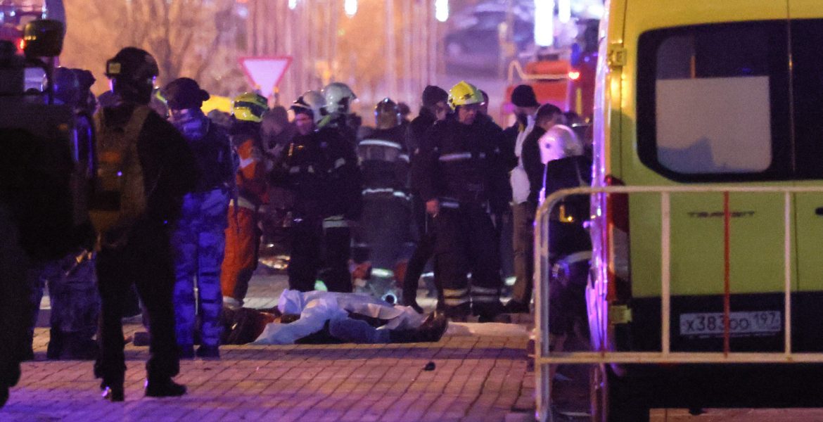 الأمن الروسي يكشف معلومات عن منفذي هجوم موسكو الهجوم على قاعة كروكوس