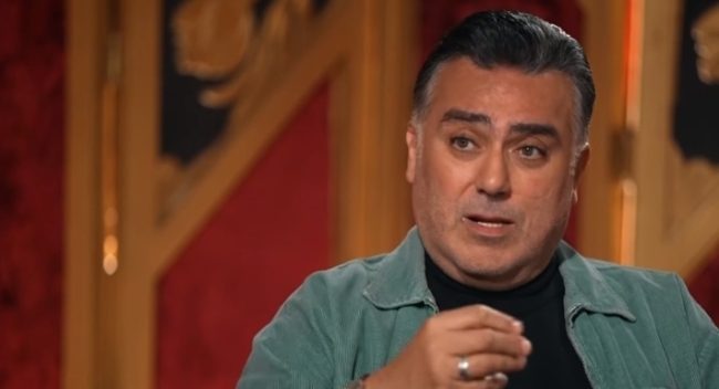 تصريحات تامر حبيب في برنامج “ع المسرح”: “أنا وربنا صحاب، ووالدي عقّدني من التُّخن”