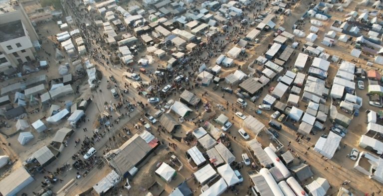 سلسلة غارات عنيفة على رفح