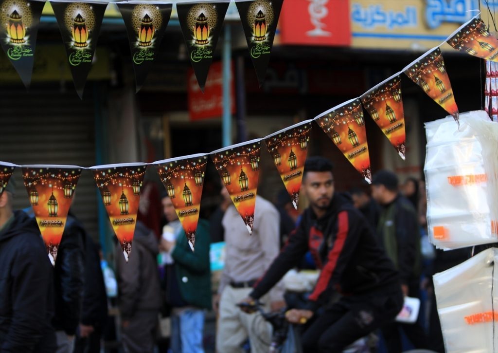 استقبال شهر رمضان في غزة