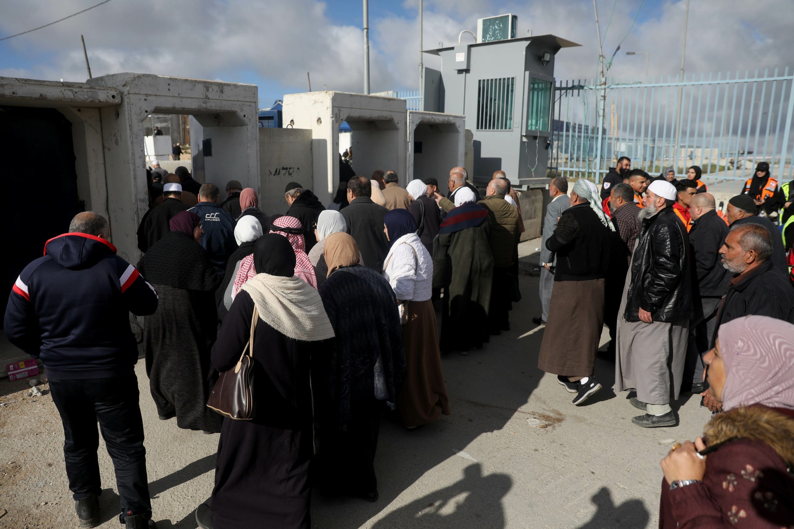 قيود إسرائيلية مشددة