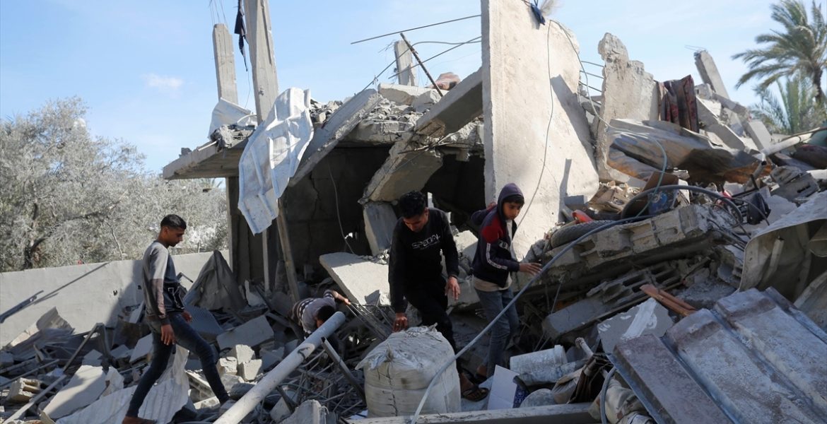 شركة طيران بريطانية تمنع سيدتين فلسطينيتين من السفر إلى مصر