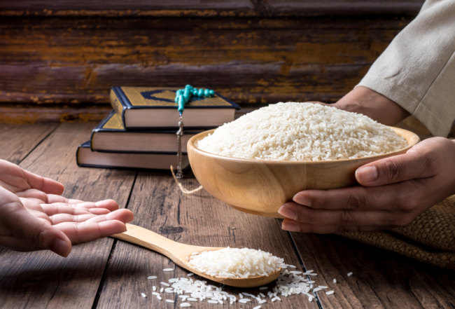 تحديد مقدار زكاة الفطر 2024 في الجزائر.. هل يجوز إخراجها نقداً؟ هذا ما أفتت به وزارة الشؤون الدينية والأوقاف