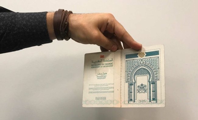 انتصار للمغربيات لكن بشرط.. إعطاء الحق للأم باستصدار جواز السفر لأطفالها دون موافقة الأب