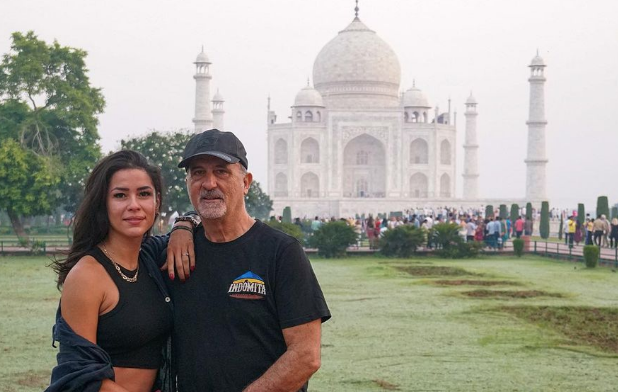 مؤثران تنتهي رحلاتهما بشكل مأساوي في الهند.. تم ضرب الزوج واختطاف الزوجة والتناوب على اغتصابها