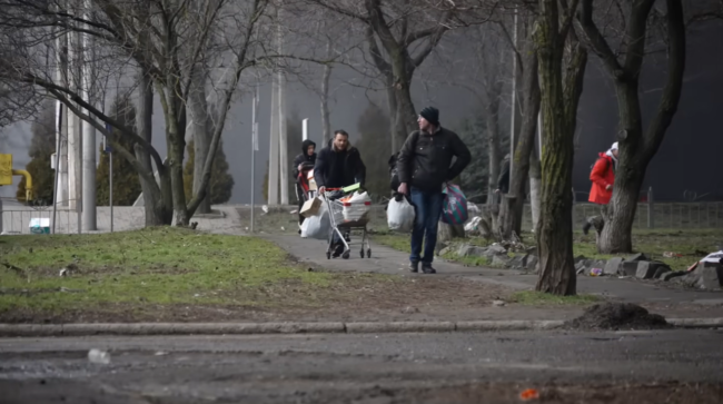 أول أوسكار أوكراني.. فيلم “20 يوماً في ماريوبول” يفوز بجائزة أفضل فيلم وثائقي طويل