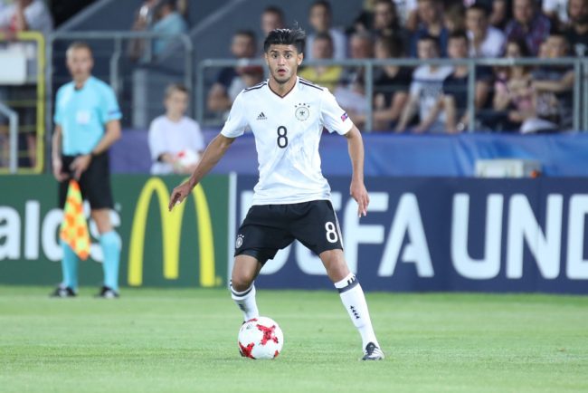 نجم شتوتغارت محمود داوود يغادر بعثة منتخب سوريا قبل مباراة ميانمار في تصفيات مونديال 2026