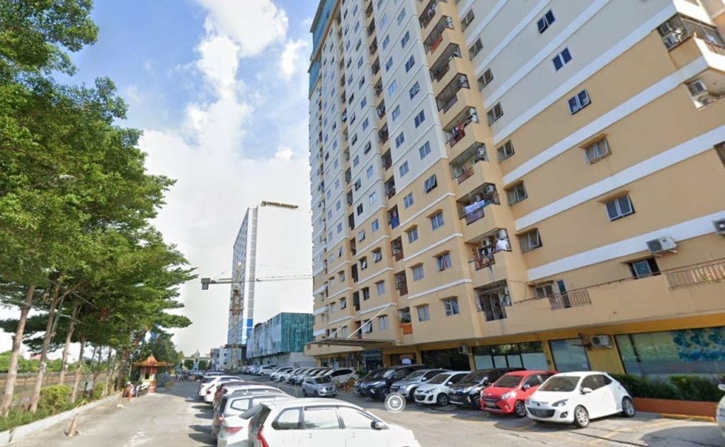 من الطابق الـ21! انتحار أسرة كاملة في ظروف غامضة بإحدى الدول الإسلامية