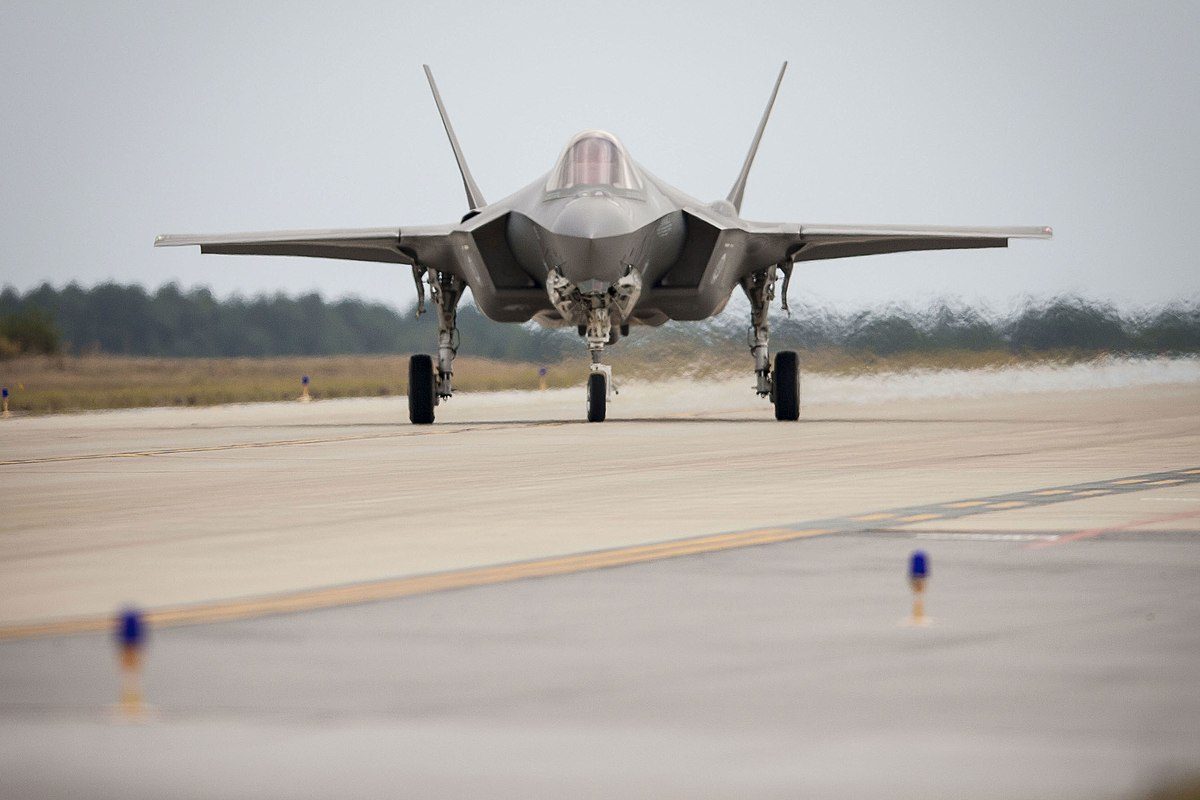 لماذا قد تنتصر الصين على واشنطن في أي حرب جوية؟ هكذا ستهزم بكين المقاتلات الأمريكية المتطورة