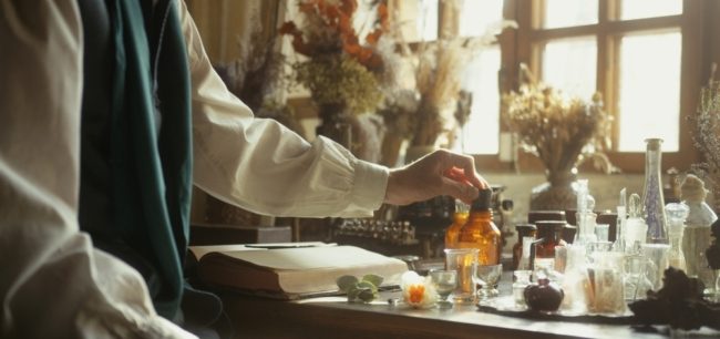 تحب اقتناء العطور؟ دراسة جديدة أثبتت أنه يمكنها أن تكون سبباً في مكافحة الاكتئاب والخرف