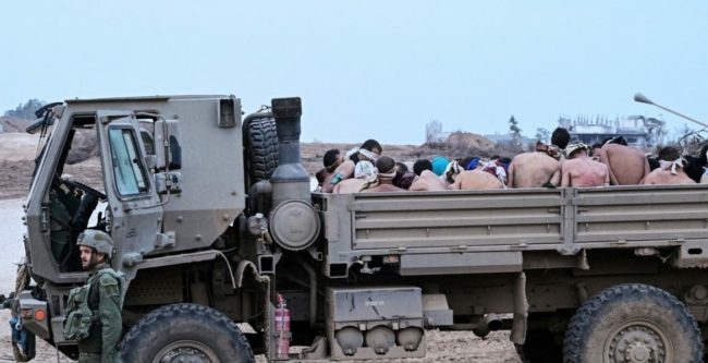 “شبح لساعات طويلة ومحاولة خنق بمياه المرحاض”.. شهادات صادمة من معتقلي غزة بسجن عوفر