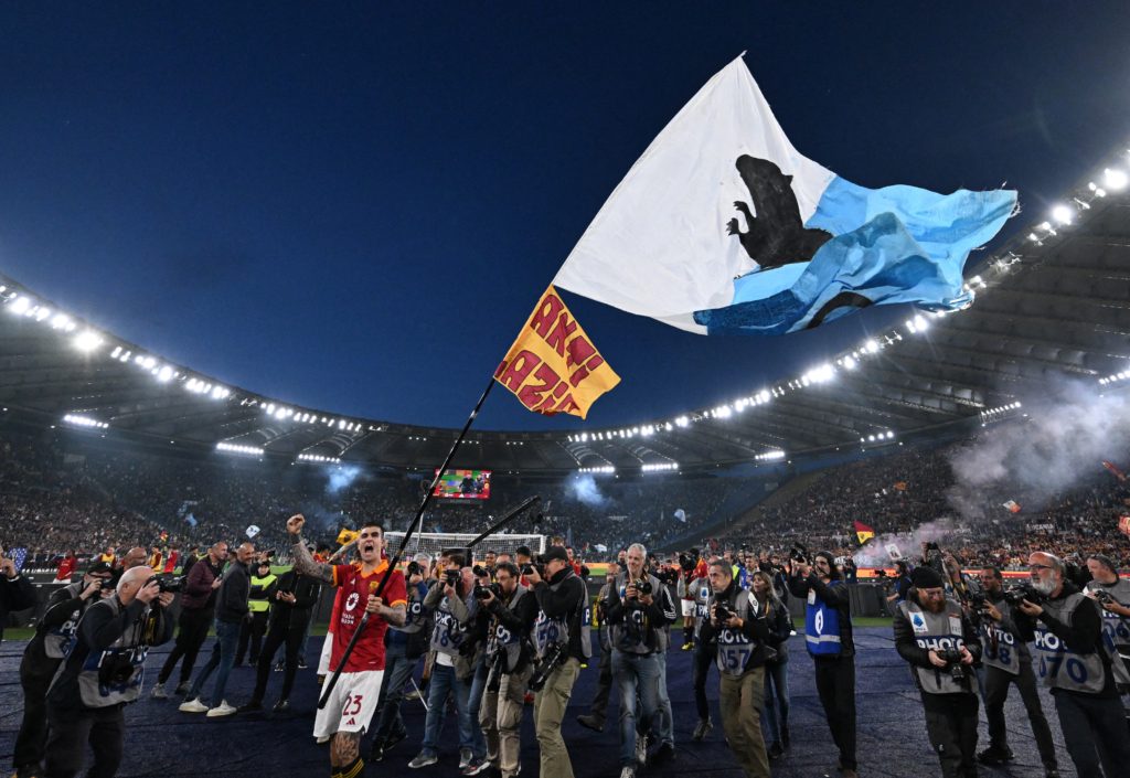 رويترز/ علم الجرذ الأسود قد يتسبب بإيقاف جانلوكا مانشيني