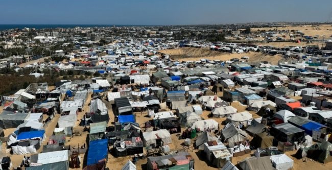 “مدينة إنسانية” أم مخطط للتهجير؟ كل ما نعرفه عن خطة الاحتلال لنقل 600 ألف فلسطيني إلى رفح، ومخاوف مصر منها