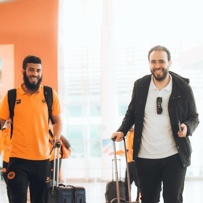 الجزائر تمنع فريقاً مغربياً من اللعب بقمصان عليها خريطة المملكة.. ماذا يقول قانون الكاف عن الصراع الرياضي للجارتين؟