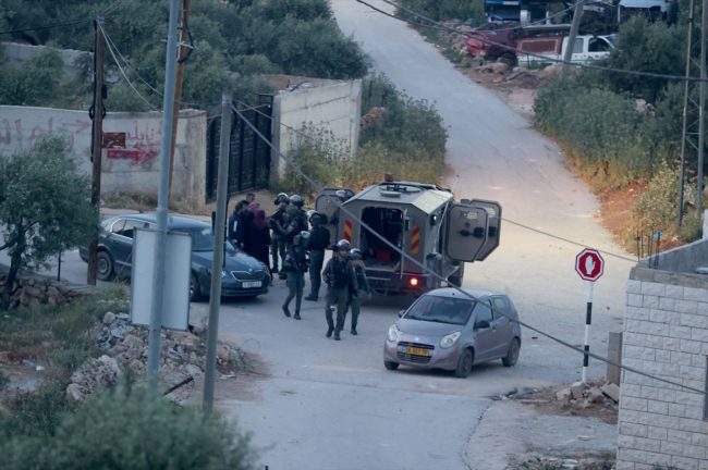 حماس تدعو الفلسطينيين في الضفة لتصعيد الاشتباك مع قوات الاحتلال والمستوطنين