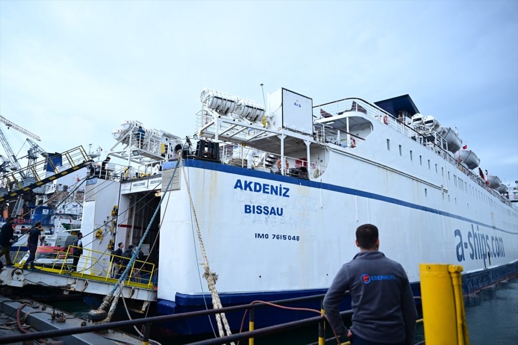 رسالة من مشرّعين إلى بايدن