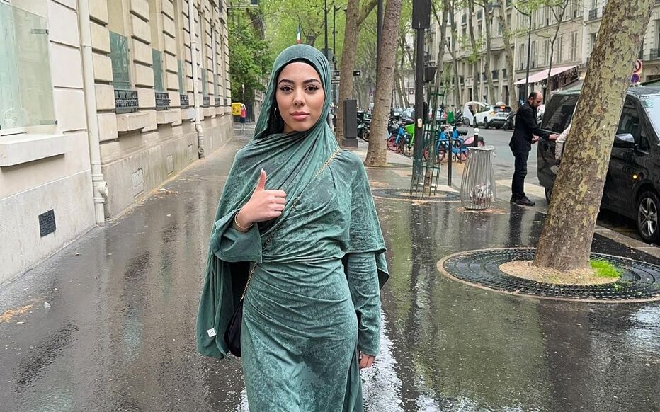 المغربية فاطمة سعيدي في باريس/ صفحتها على انستغرام