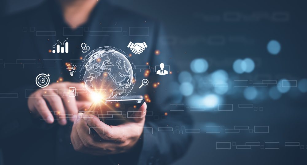 <strong>استخدام متجر جوجل لتحويل التطبيقات – المصدر: Shutterstock </strong>