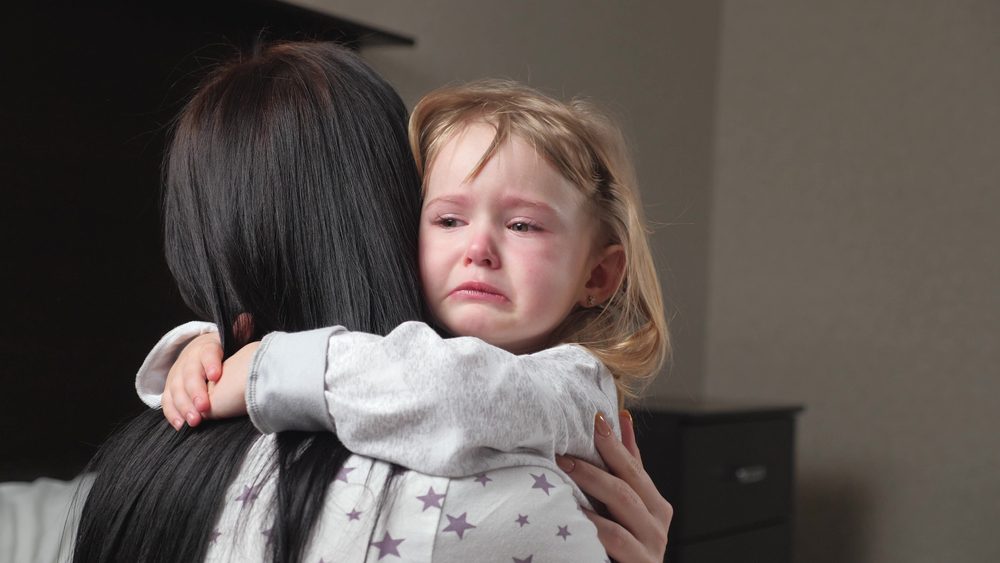 أسباب نوبات غضب الأطفال في اللقاءات العائلية وطرق التعامل الصحيح معها