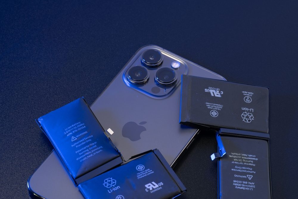 Shutter Stock/ كيف أحافظ على بطارية آيفون؟