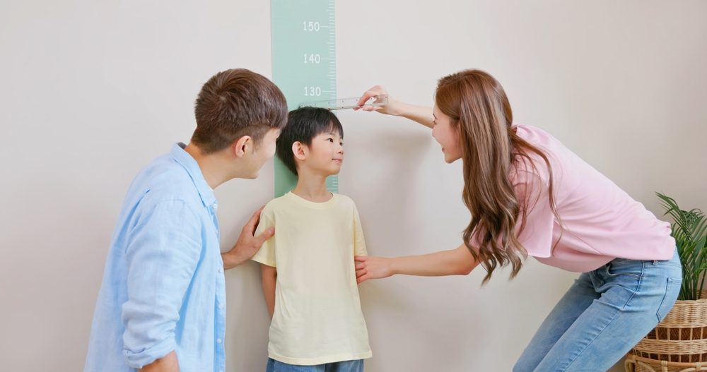 قياس طول الطفل| shutterstock