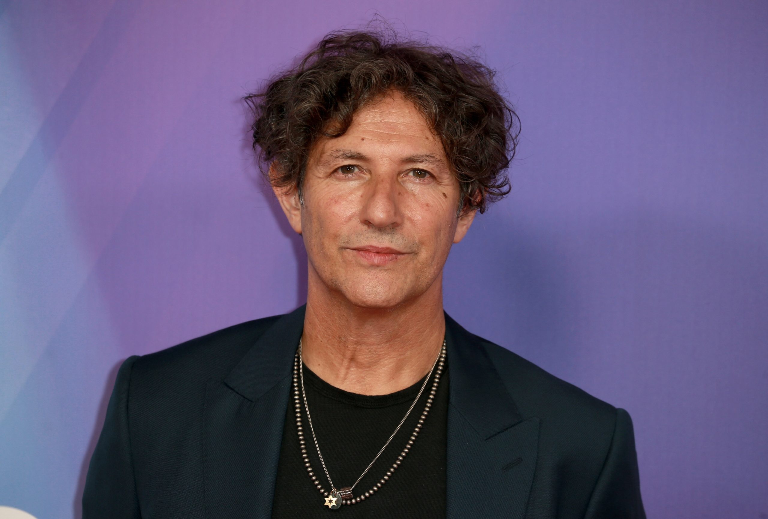 شارك المخرج البريطاني جوناثان غليزر في حملة جمع تبرعات لغزة بملصقات فيلم The Zone of Interest - مصدر الصورة: Shutterstock