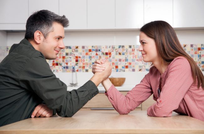 “التنافس الزوجي” خطر يهدد أهم علاقة في حياتك.. هذه أبرز أعراضه و7 خطوات لعلاجه بنجاح