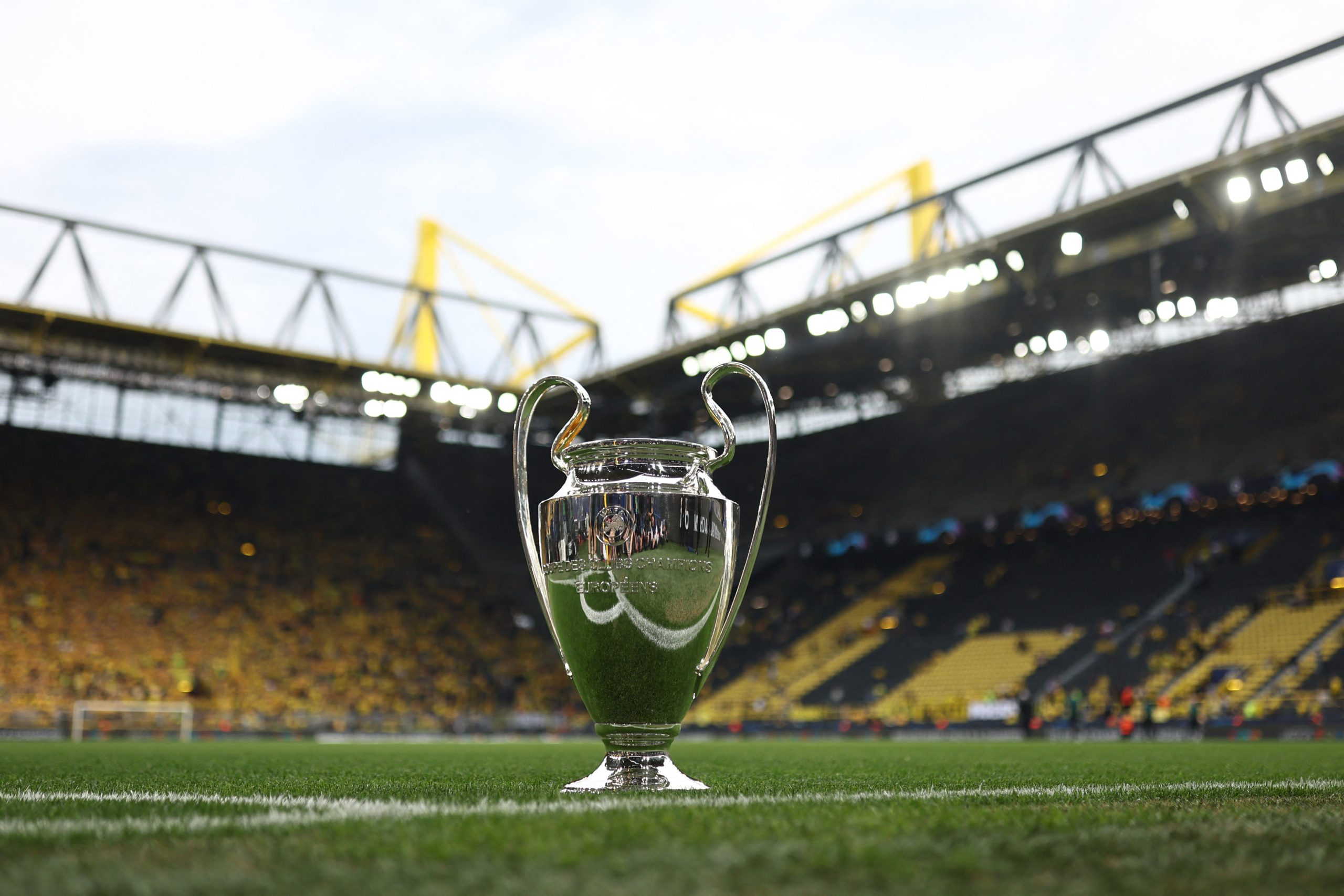 أندية تشارك في دوري أبطال أوروبا لأول مرة / رويترز