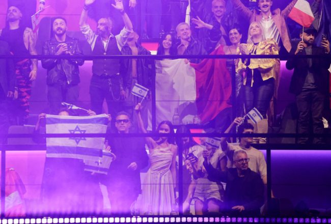 بلجيكا توقف بث عرض “اليوروفيجن” لبعث رسائل ضد إسرائيل.. وممثلة الاحتلال تتعرض لصافرات الاستهجان (فيديو)