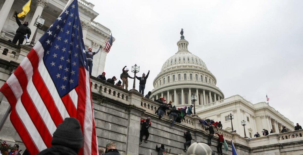 "حرب أهلية" في أمريكا.. كيف تخيل الفيلم الفوضى في الولايات المتحدة؟