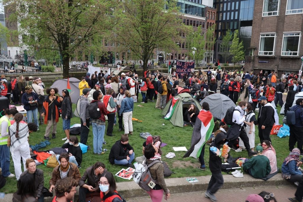 الاحتجاجات بالجامعات الأوروبية