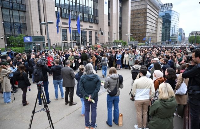 موظفون بالاتحاد الأوروبي ينظمون مسيرة صمت تضامناً مع غزة! احتجوا على “موت القيم الأوروبية”