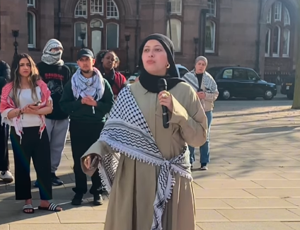 الطالبة الفلسطينية دانا أبو قمر/ إنستغرام